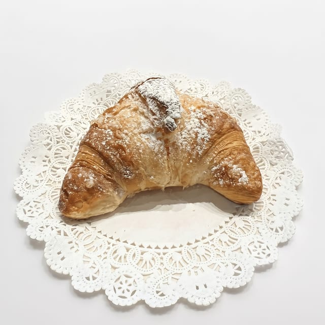 Croissant - Cream.